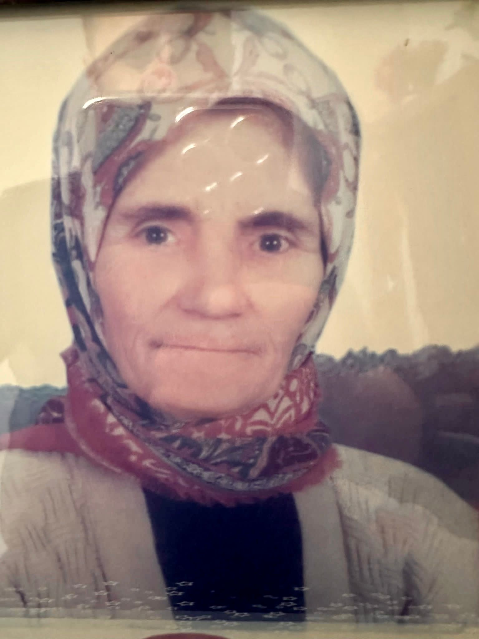 Boyabat Göve köyünden Kumluk Mahallesinde oturan merhum Kadir Danacı’nın hanımı,