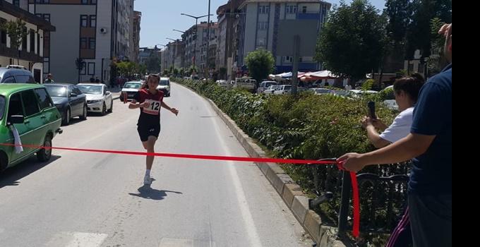 Boyabat'ta Gençlik Koşusu Yapıldı Boyabat'ta gençler arasında 15 Temmuz  Demokrasi