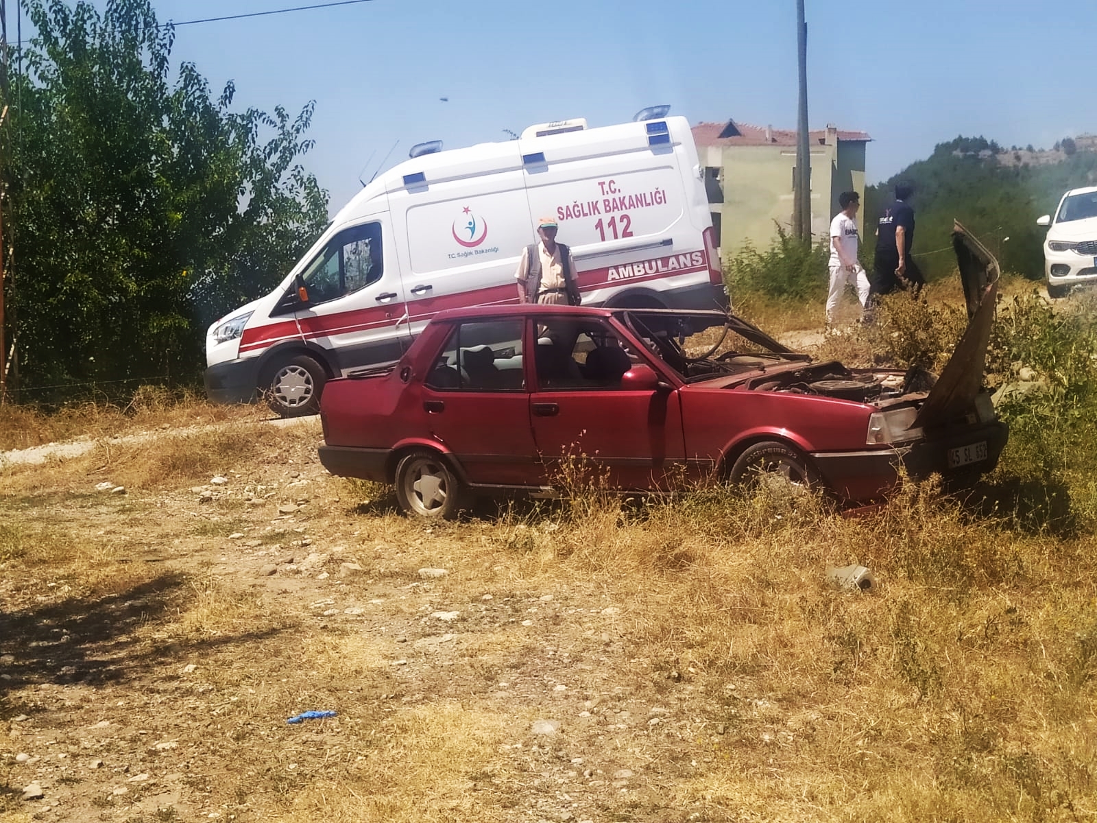 Boyabat Durağan arasında her 2 aracın karıştığı trafik kazasında  araçta