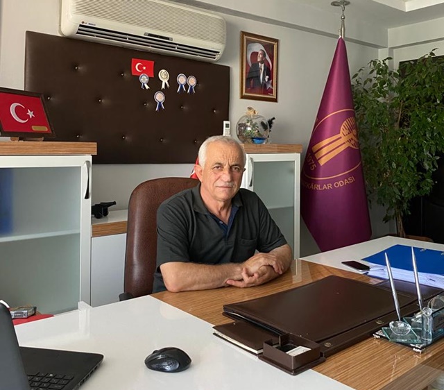 Tüm Türkiye'de olduğu gibi Boyabat'ta da öğrenciler ve aileler alışveriş