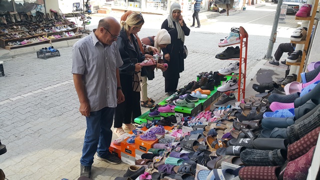 Boyabat Özdemir Kundura yine en uygun fiyatlara satışlarına devam ediyor.