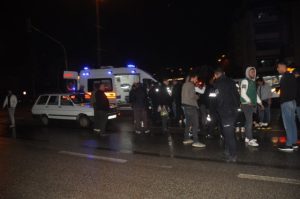 Boyabat Adnan Menderes bulvarı ışıklarda meydana gelen trafik kazasında 2