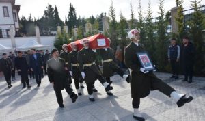 Rahatsızlığı nedeniyle tedavi gördüğü hastanede hayatını kaybeden Kıbrıs Gazisi Emekli