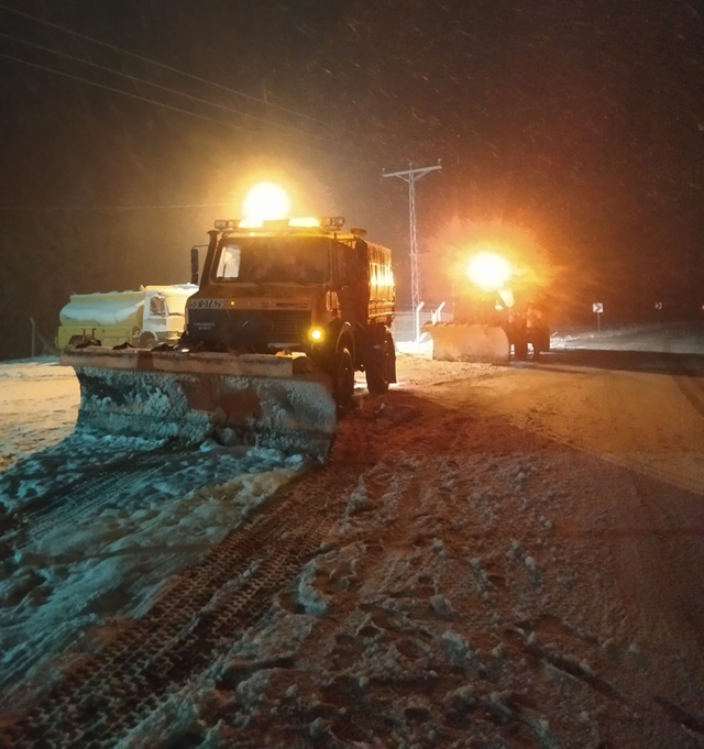 Tüm Türkiye'de olduğu gibi sıcak havaların aniden yerini fırtına ve 