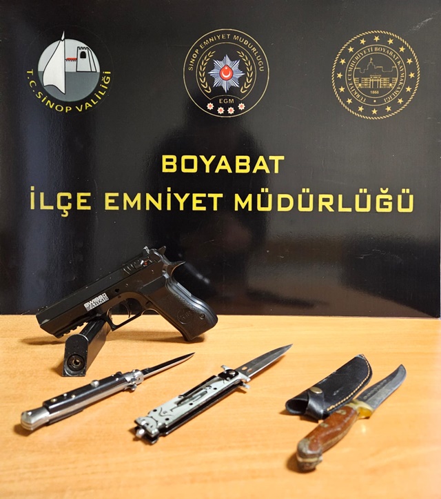 Boyabat İlçe emniyet müdürlüğü ekipleri tarafından Boyabat ilçe merkezinde yapılan