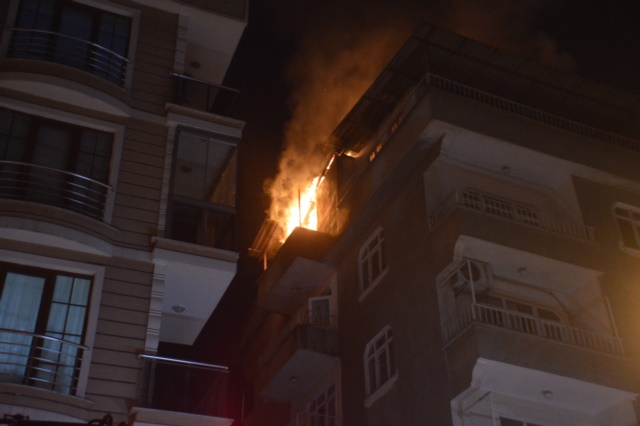 25 Ocak 2024 Akşam 20.20 sıralarında Boyabat'ta meydana gelen yangın