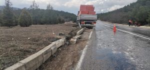 Sürücü Ramazan K. sevk ve idaresindeki 37 BK 287 plaka