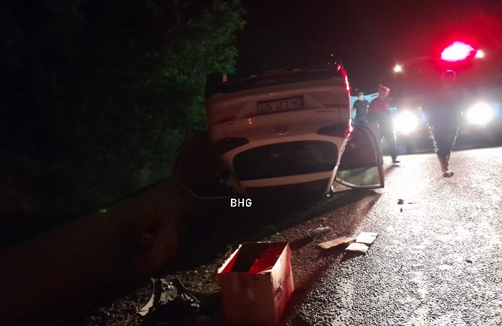 Boyabat Keşler Köyü mevkiinde meydana gelen trafik kazasında 2 kişi