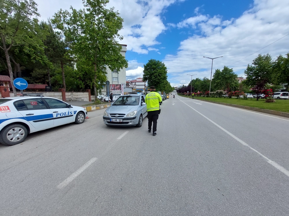 Boyabat’ta 13–20 Mayıs 2024 tarihleri arasında yapılan trafik denetimlerinde 319