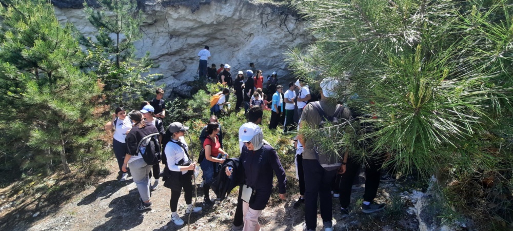 Boyabat Salar Köyü Kaya Mezarı, Kireç Mağaraları ve Bazalt Kayalıklarından