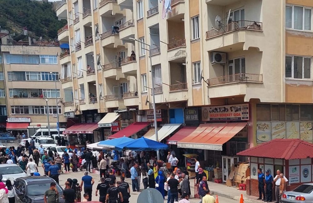 Olay, Boyabat Hal yerinde meydana geldi. Edinilen bilgilere göre iki