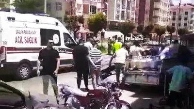 "Boyabat Saraydüzü Durağan yol kavşağında motosiklet ve otomobilin karıştığı trafik