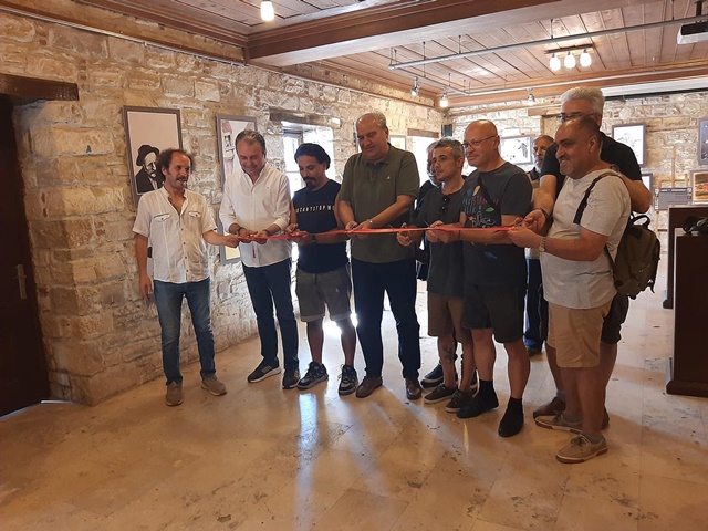 Boyabatlı karikatürist Aşkın Ayrancıoğlu ve 6 sanatçının eserlerinden oluşan 'Bir