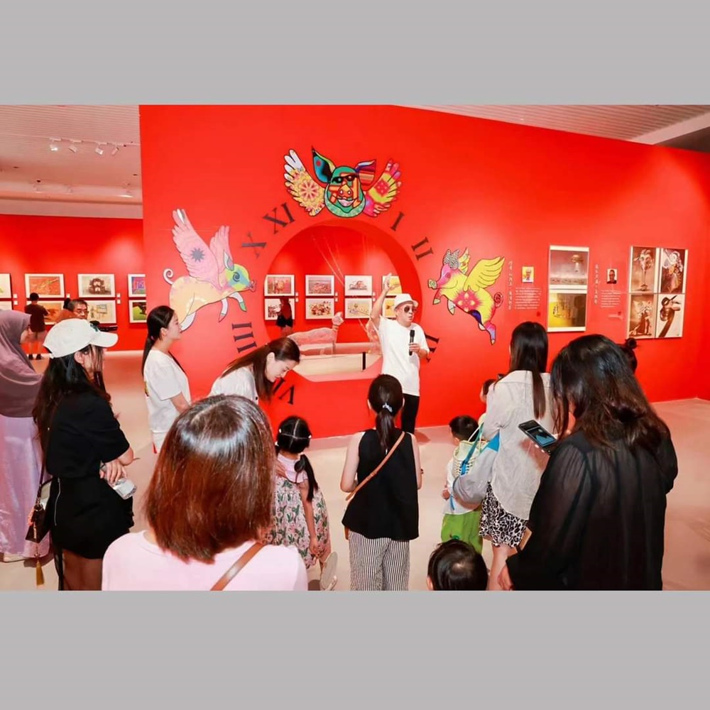 Boyabatlı ünlü karikatürist, ressam, yazar ve eğitimci Aşkın Ayrancıoğlu'nun eserleri