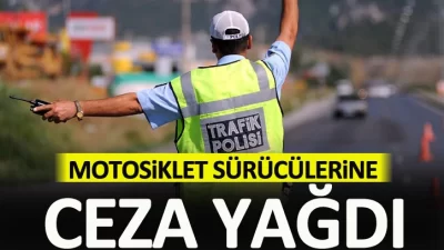 Vatandaşları bezdiren bazı motosiklet sürücüleri aynı zamanda da trafik akışında
