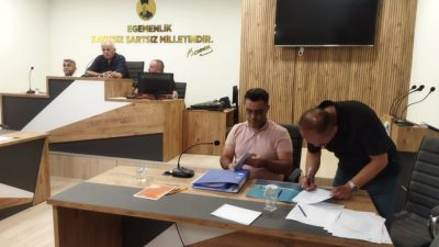 Boyabat Belediyesine ait halı saha tesisi Boyabat Belediyesi meclis salonunda