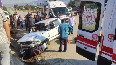 Boyabat'ta bu sabah meydana gelen bir trafik kazasında iki kişi