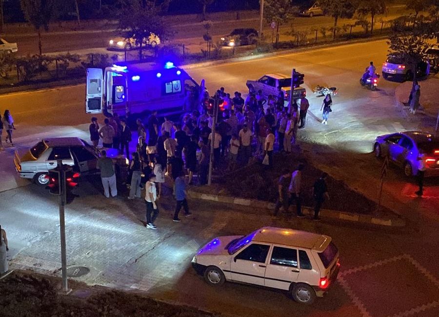 Motosiklet Kaza Yaptı 1 Yaralı Boyabat ışıklarda motosiklet ile meydana