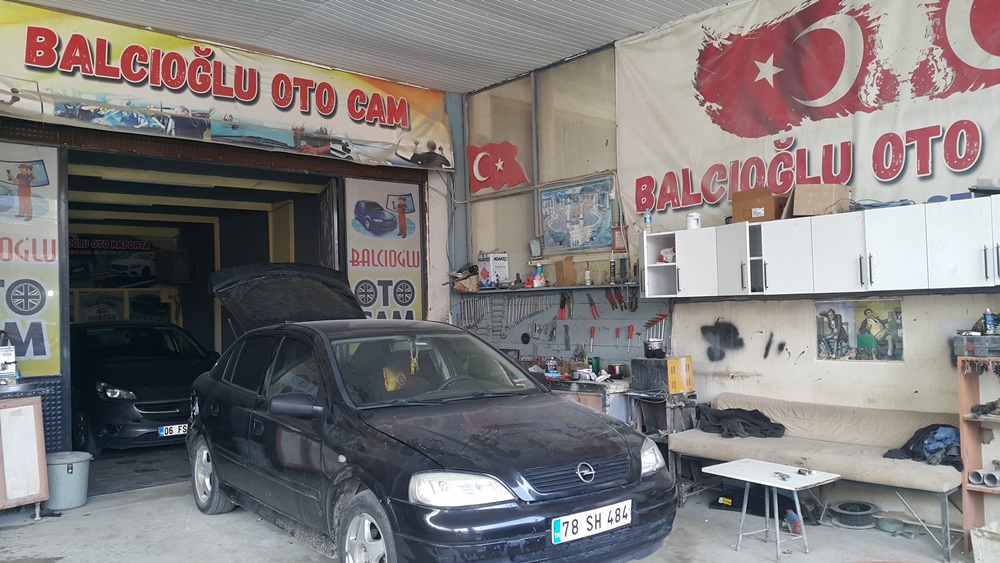  Boyabat  Balcıoğlu Oto Cam  Kaporta ve  Boya Servisi Boyabat Sanayi Sitesinde