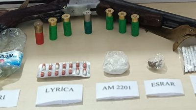 Polis ekipleri Boyabat'ta yaptıkları çalışmada çeşitli miktarlara çeşitli uyuşturucu maddeler