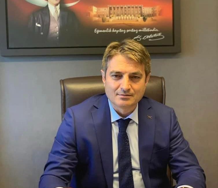 Sinop Dernekler Konfederasyonu Genel Başkanı Bahattin Demircan, doğdukları şehrin heyelan