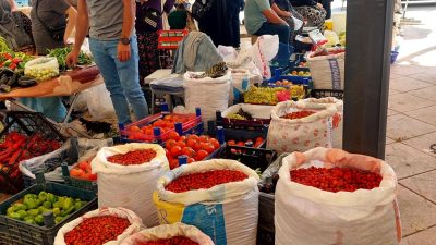09 Eylül 2024 Pazartesi Boyabat hal yerinde yerli ürünler yine