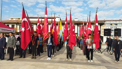 Boyabat'ta 29 Ekim Cumhuriyet Bayramı kutlamaları, Boyabat hükümet meydanında düzenlenen