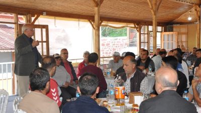 Belediye Başkanı tarafından verilen yemek programına, Başkan Hasan KARA'nın yanı