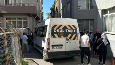 Sinop’ta İncedayı Mahallesi’nde otomobil ile okul servisinin çarpışması sonucu 7