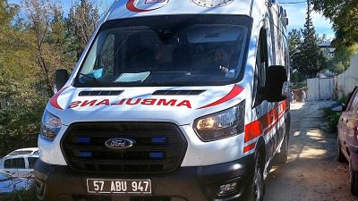 Boyabat Kumluk Mahallesi’nde bir vatandaş dengesini kaybederek yüksekten düştü. Yaralı