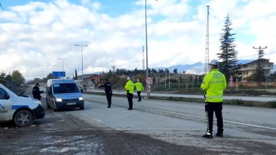Boyabat İlçe Emniyet Müdürlüğü asayiş ekipleri ve trafik büro amirliği