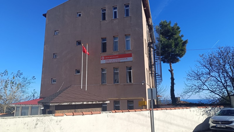 Sinop'un Korucuk mahallesinde bulunan bir ilkokulda yaşanan gelişme, eğitim camiasında