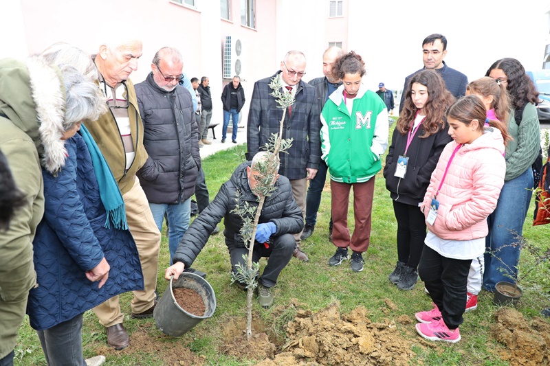 Sinop Üniversitesi, 11 Kasım Milli Ağaçlandırma Günü’nü anlamlı bir etkinlikle