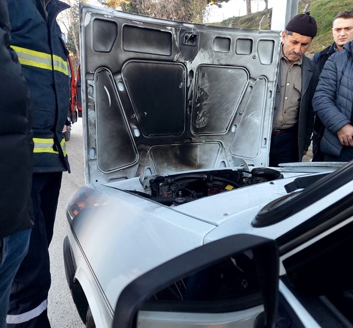 Boyabat Adnan Menderes Bulvarı üzerindeki Devlet Hastanesi yakınlarındaki üst geçit