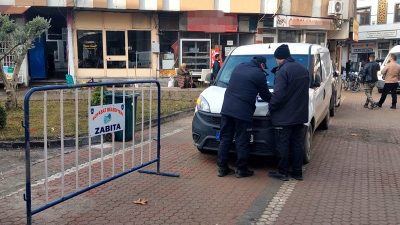 Boyabat Belediyesi tarafından daha önce trafiğe kapatılan orta çarşıdaki yol,