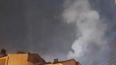 Boyabat Stadyum Caddesi'nde bir apartmanın bacasından çıkan yoğun duman, çevredeki