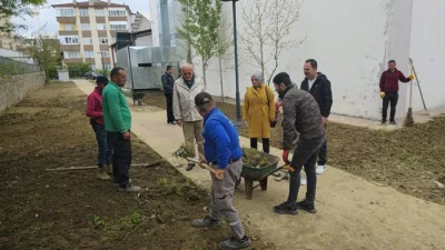 Boyabat Belediye Başkanı Hasan Kara, Başkan Yardımcısı Ayşenur Türkmen ile