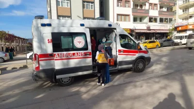  Boyabat Adnan Menderes Bulvarı üzerinde, Büyük Cami karşısında seyir halinde