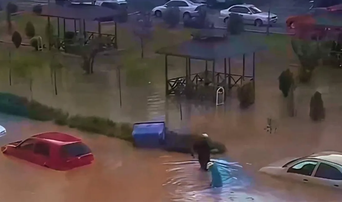Yıldız ve Kumluk mahalleleri arasında yer alan dere, her sağanak