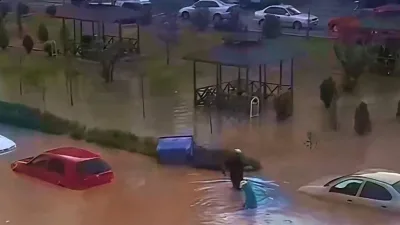Yıldız ve Kumluk mahalleleri arasında yer alan dere, her sağanak