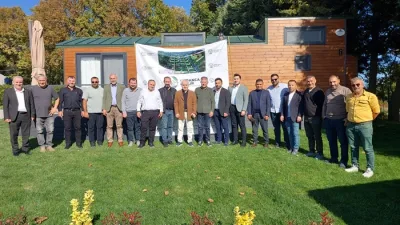 Kuruluşunun üzerinden henüz bir yıl bile geçmeden, Uluslararası Ticaret Sanayici