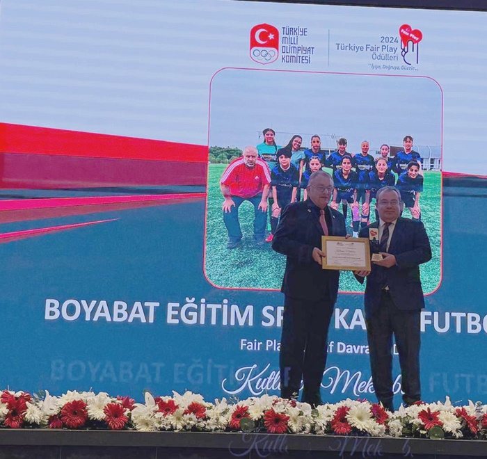  İlçe Milli Eğitim Müdürlüğü ve aynı zamanda Boyabat Eğitim