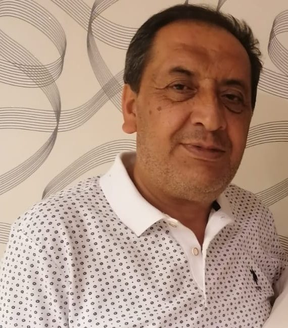 Boyabat Esnaflarından Fulya çiçekçilik sahibi Emine Kapan'ın eşi Fulya ve