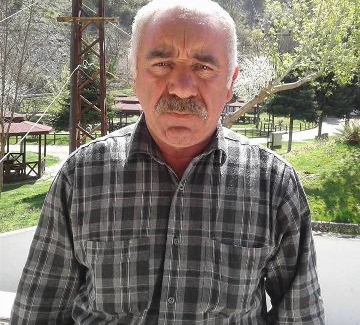 Boyabat Organize Sanayi Bölgesi karşısında baraka olarak kullanılan kulübede bir