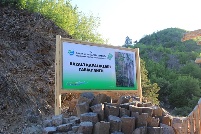 Boyabat Bazalt Kayalıkları Tabiat Anıtı: Türkiye’nin Doğa Harikası Boyabat Bazalt
