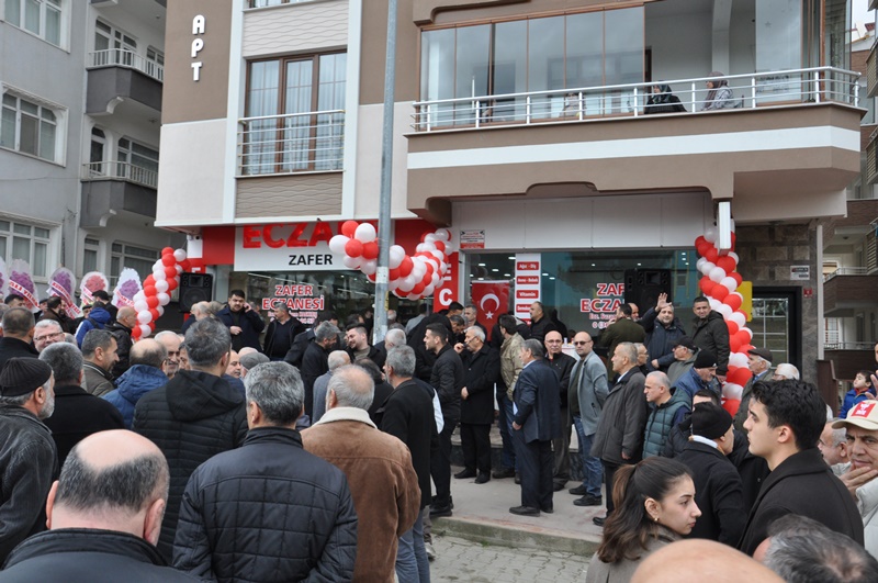 Boyabat’a Yeni Bir Eczane Daha Kazandırıldı Zafer Eczanesi Hizmete Açıldı 2 sinop Boyabat azfer eczanesi zafer eczanesi eczaneler eczacilarDSC 4893