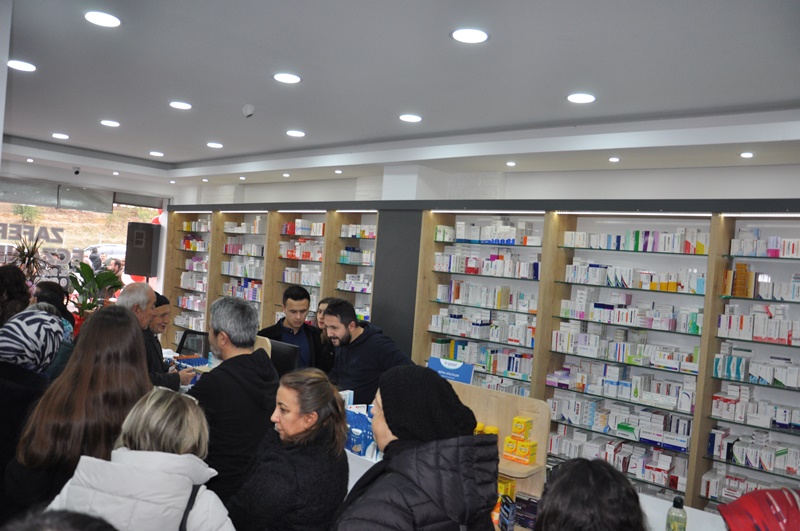 Boyabat’a Yeni Bir Eczane Daha Kazandırıldı Zafer Eczanesi Hizmete Açıldı 5 sinop Boyabat azfer eczanesi zafer eczanesi eczaneler eczacilarDSC 4902