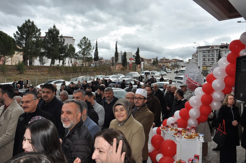 Boyabat’a Yeni Bir Eczane Daha Kazandırıldı Zafer Eczanesi Hizmete Açıldı 14 sinop Boyabat azfer eczanesi zafer eczanesi eczaneler eczacilarDSC 4917