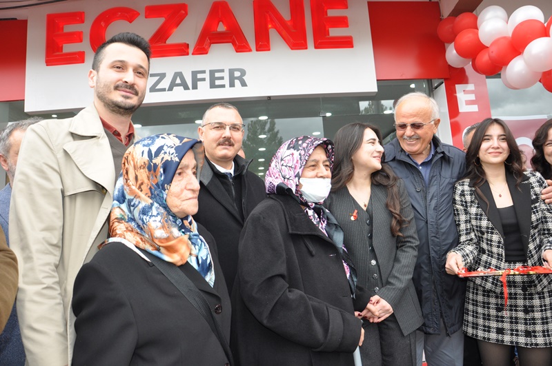 Boyabat’a Yeni Bir Eczane Daha Kazandırıldı Zafer Eczanesi Hizmete Açıldı 18 sinop Boyabat azfer eczanesi zafer eczanesi eczaneler eczacilarDSC 4924