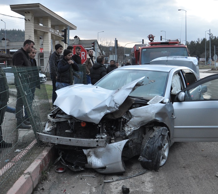 boyabat haber gazetes trafik kazasi ambulans kaza 287678